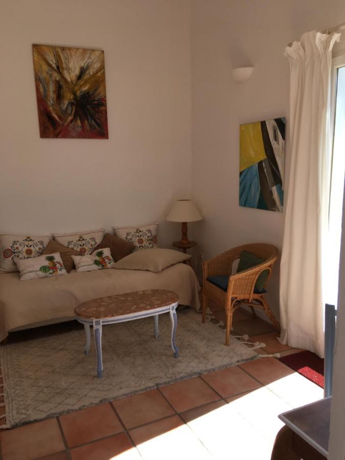 La Tangana Bed & Breakfast Rognes Exterior photo