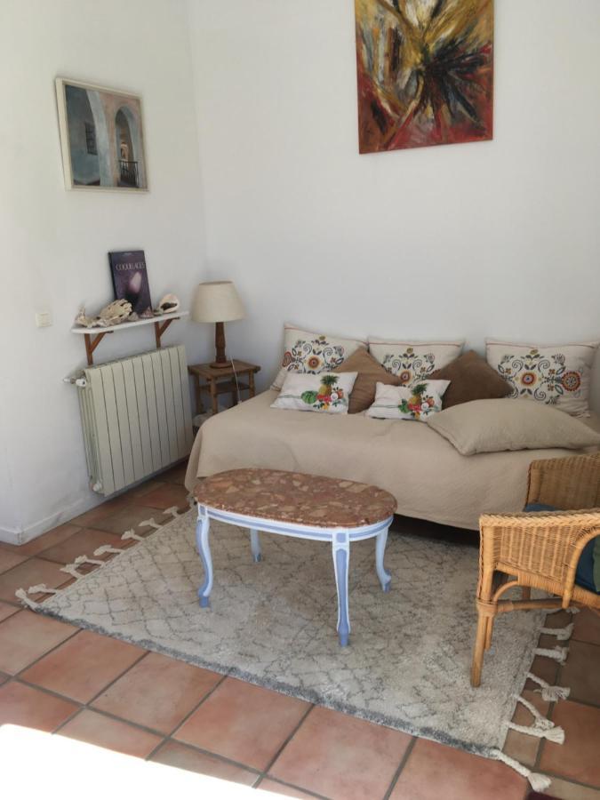 La Tangana Bed & Breakfast Rognes Exterior photo