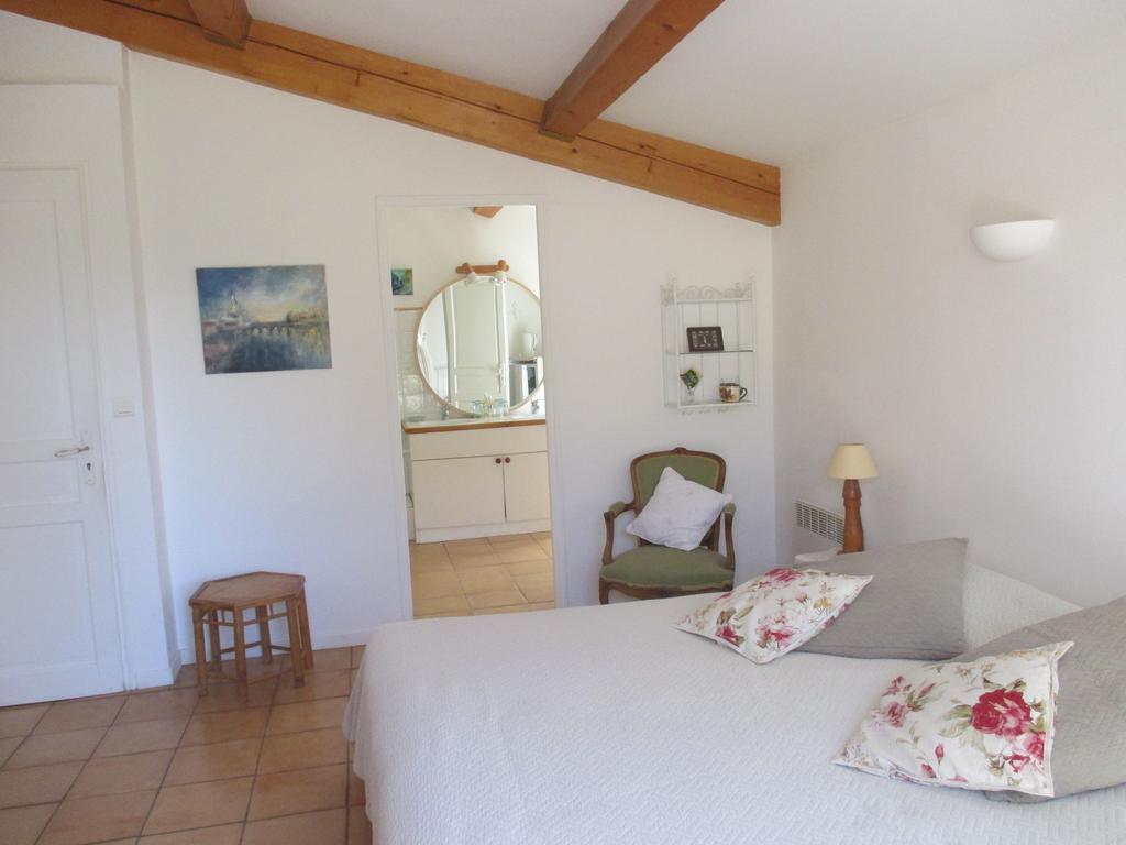 La Tangana Bed & Breakfast Rognes Exterior photo